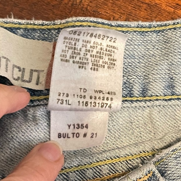 Vintage’06 Levis slouch shorts - Picture 6 of 11